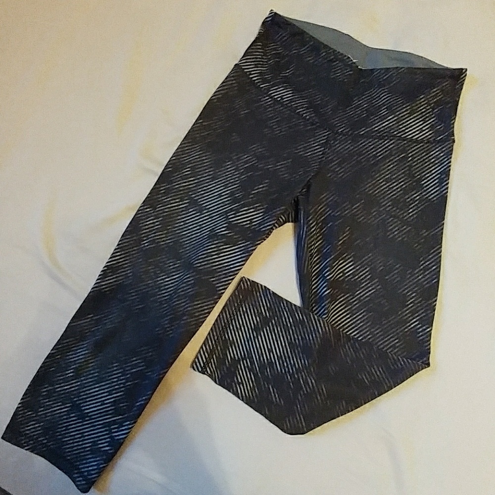 High waisted Crop Leggings
